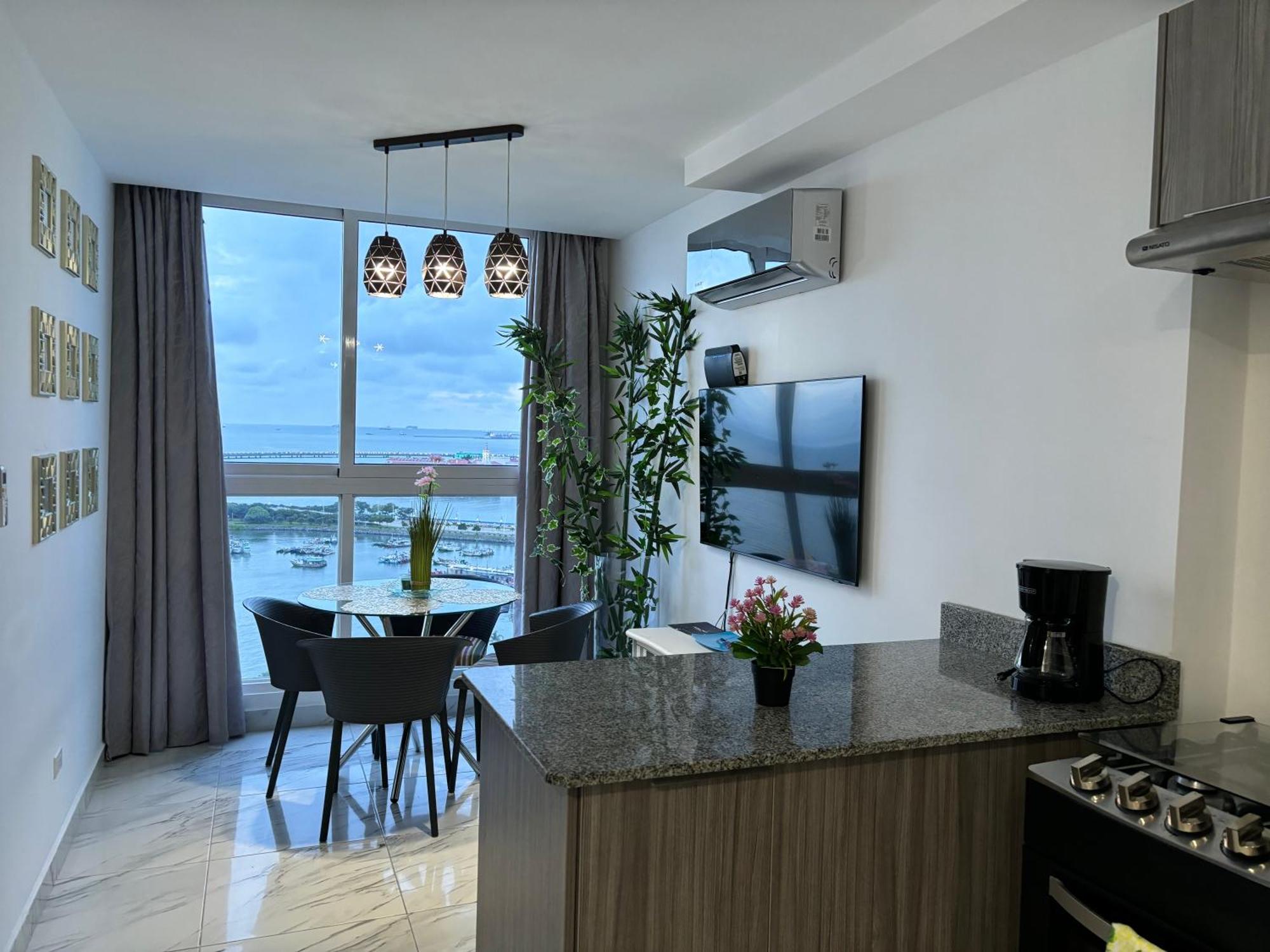 Avenida Balboa The Sands Vista Al Mar Casco Viejo Apartment